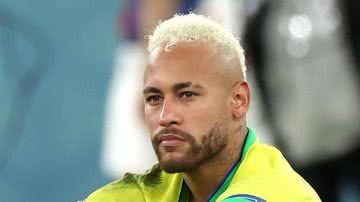 Neymar foi expulso da partida entre PSG e Strasbourg após dar um tapa em seu adversário e simular pênalti - Foto: Reprodução/Instagram