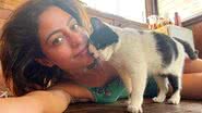 Carol Castro divide momento carinhoso com sua gatinha - Reprodução/Instagram