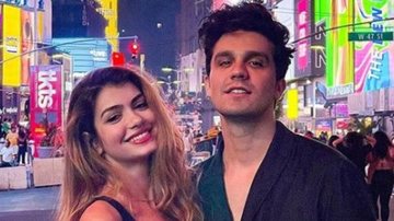 Luan e Izabela posaram para  foto romântica em Nova York - Reprodução: Instagram