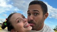 Larissa Manoela e André Luiz Frambach publicaram fotos românticas - Reprodução: Instagram