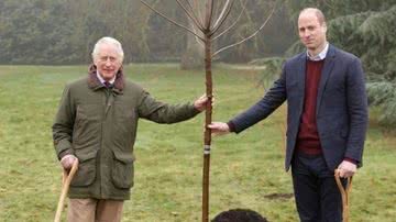 O Rei Charles III e seu filho Príncipe William finalizaram projeto iniciado pela Rainha Elizabeth II - Foto: Getty Images