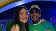 Atriz Alessandra Negrini celebra encontro com cantor na Sapucaí pelas redes sociais - Foto: Reprodução / Instagram