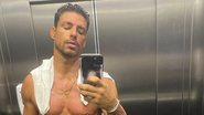 Cauã Reymond posta foto sem camisa e fãs vão à loucura - Reprodução/Instagram