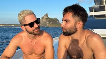 Thales Bretas e cantor Silva juntos em Noronha - Reprodução/Instagram