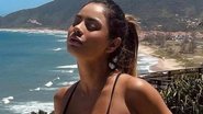 Lexa hipnotiza ao se exibe em dia ensolarado - Reprodução/Instagram
