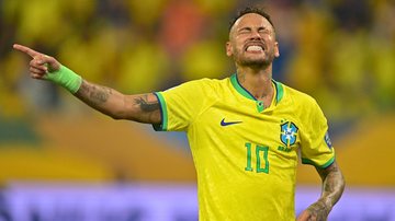 O jogador de futebol Neymar em campo - Foto: Getty Images
