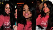 Selena Gomez aparece sorridente no aeroporto de Los Angeles - Splash News