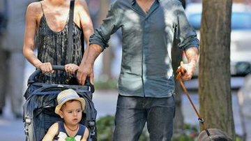 Orlando e Miranda passeiam com Flynn e Sidi no Central Park. - Pacificcoastnews/Honopix