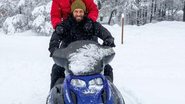Casal elegeu a moto de neve como a atração preferida durante os dias em Termas de Chillán. - Cadu Pilotto