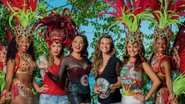 Grande Rio e suas musas animam carnaval na Ilha - : César Alves, Maíra Vieira, Mariana Vianna, Martin Gurfein e Mica Gurmindo