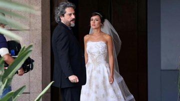 Império: vestida de noiva, Andreia Horta grava com Alexandre Nero em Ipanema - André Freitas/AgNews