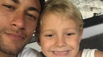 Neymar posa com o pequeno Davi Lucca - Reprodução/ Instagram