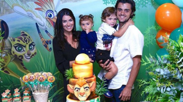 Felipe Simas e Mariana Uhlmann comemoram aniversário de 4 anos do filho - Thaís Galardi/Reprodução Instagram