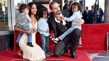 Zoe Saldana conta com a companhia da família ao receber estrela na Calçada da Fama - Getty Images