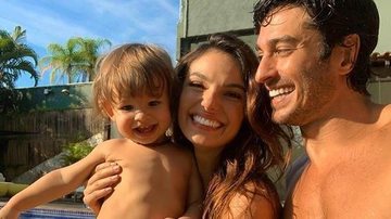 Isis Valverde publica cliques do marido e do filho na Bahia - Reprodução/Instagram