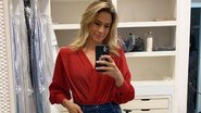 Fernanda Gentil surge com look despojado em camarim - Reprodução/Instagram