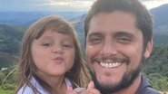 Bruno Gissoni derrete corações ao compartilhar um lindo registro na companhia da filha, Madalena - Reprodução/Instagram