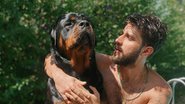 Chay Suede exibe momento divertido ao lado de seu cachorro - Reprodução/Instagram